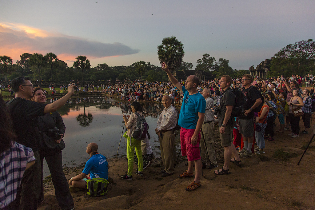 Tourists, sunrise, Angkor Wat, cambodia, crowds.